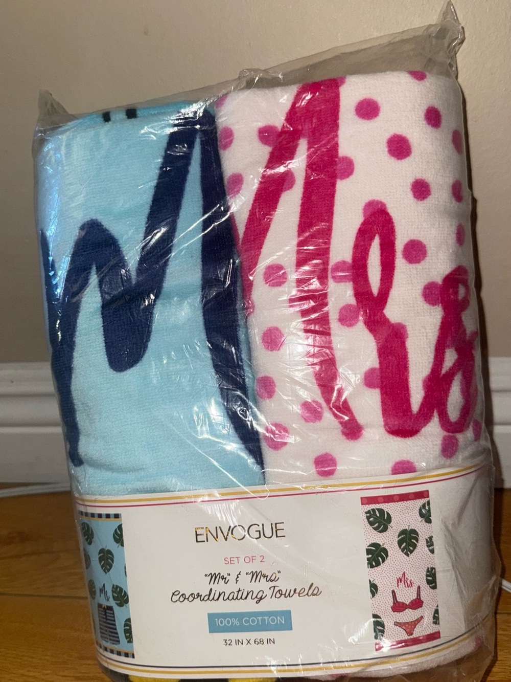 Envogue Light Blue and Hot Pink Home Bath Beach Towels Set of 2
